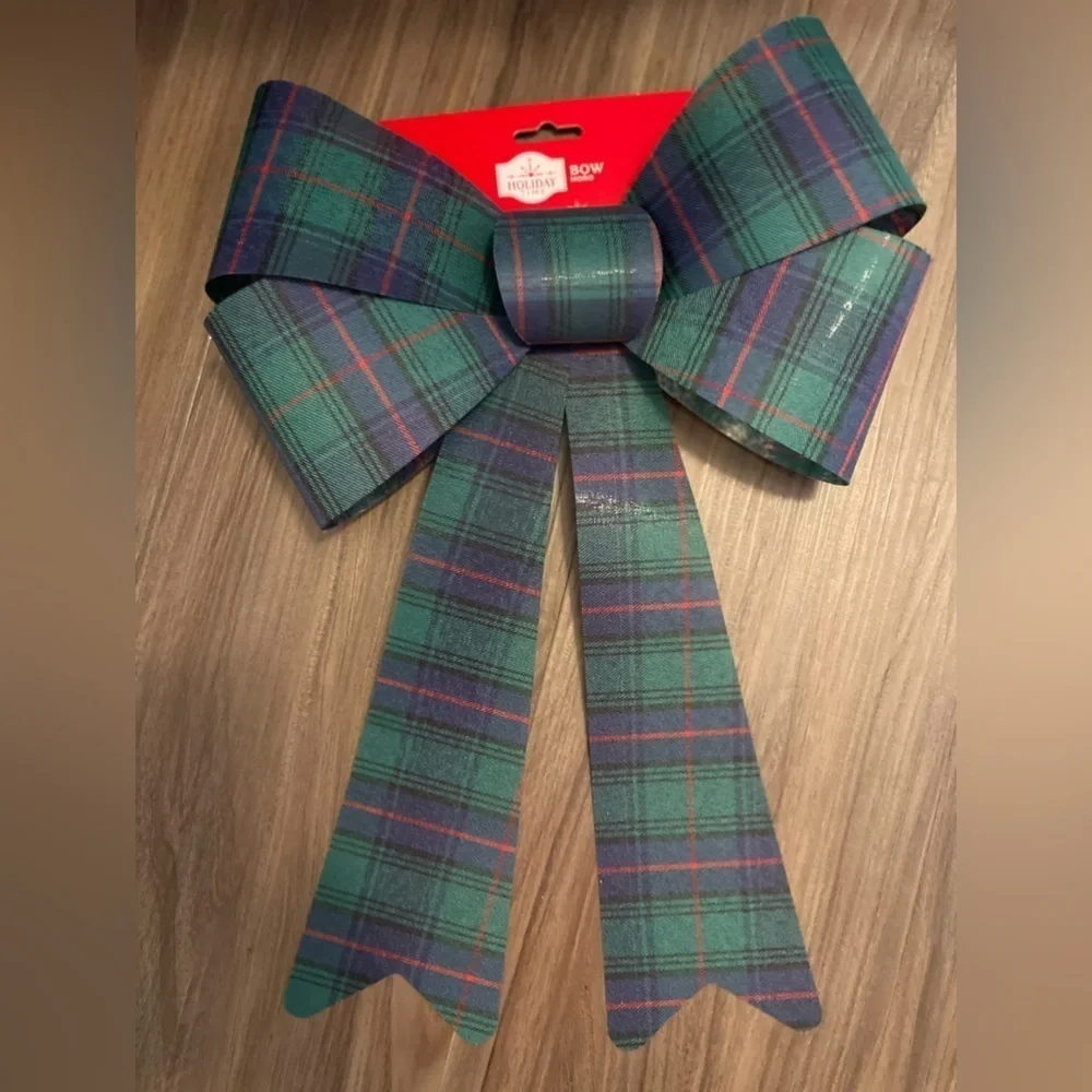 Holiday Time Plaid Bow - Green and Red